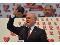 Bahçeli Twitter’dan Yüklendi